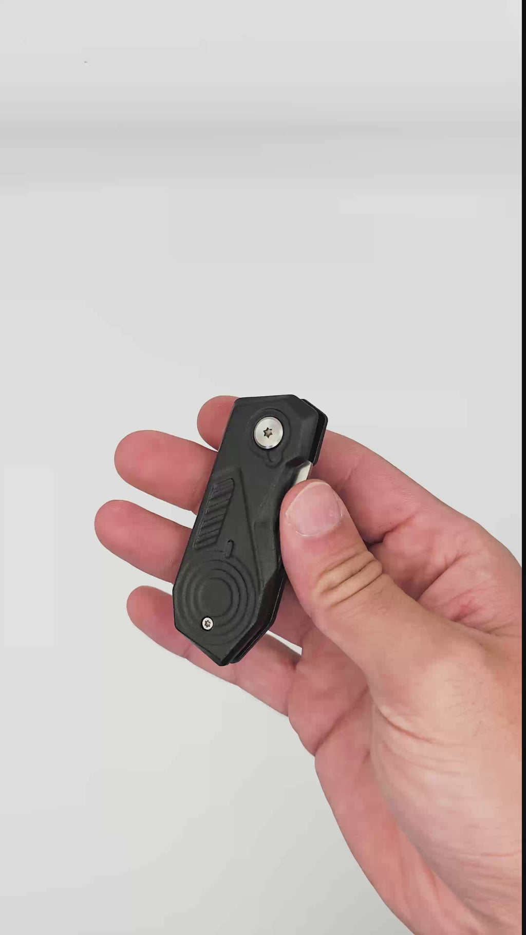 Divot Tool + Magnetic Ball Marker — Course Essentials